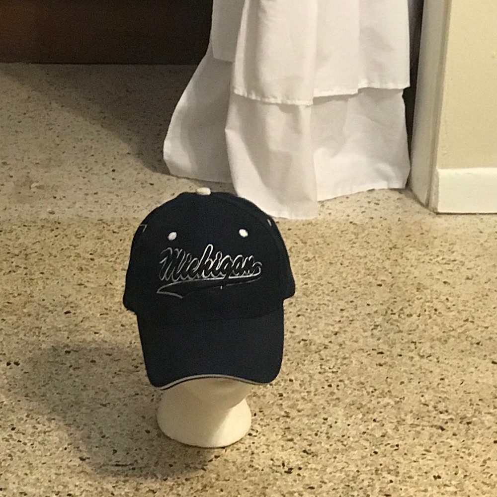 Men game hat